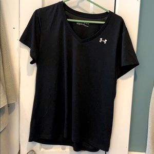 Under Armor women’s black workout shirt size XL